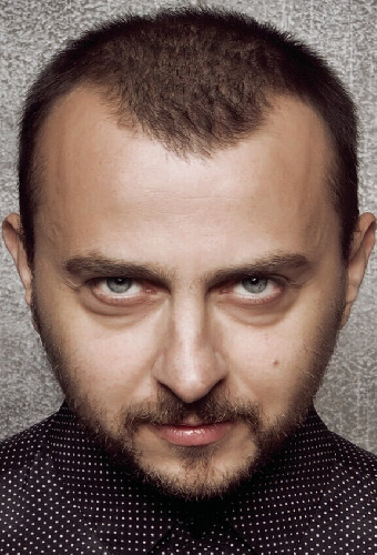 Али Атай